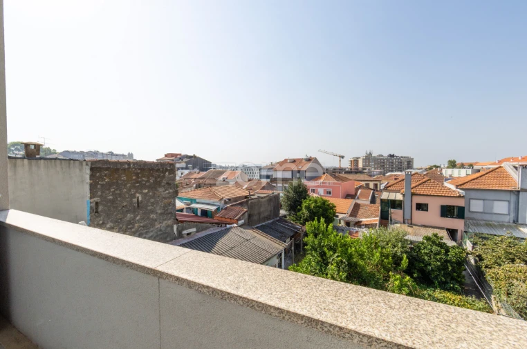Apartamento T2 para Venda em Cedofeita, Santo Ildefonso, Sé, Miragaia, São Nicolau e Vitória Foto 25
