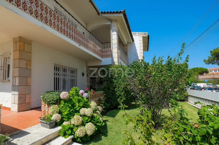 Moradia T6 para Venda em Cascais e Estoril Foto 3