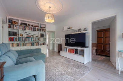 Apartamento T2 para Venda em Santo Antonio dos Olivais