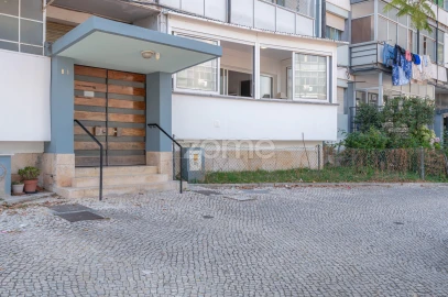 Apartamento T2 para Venda em Santo Antonio dos Olivais