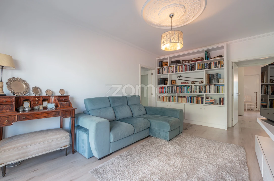 Apartamento T2 para Venda em Santo Antonio dos Olivais Foto 22