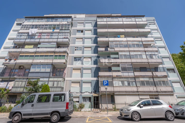 Apartamento T2 para Venda em Santo Antonio dos Olivais Foto 27