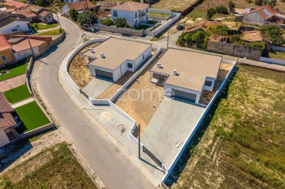Moradia T3 para Venda em Souto da Carpalhosa e Ortigosa