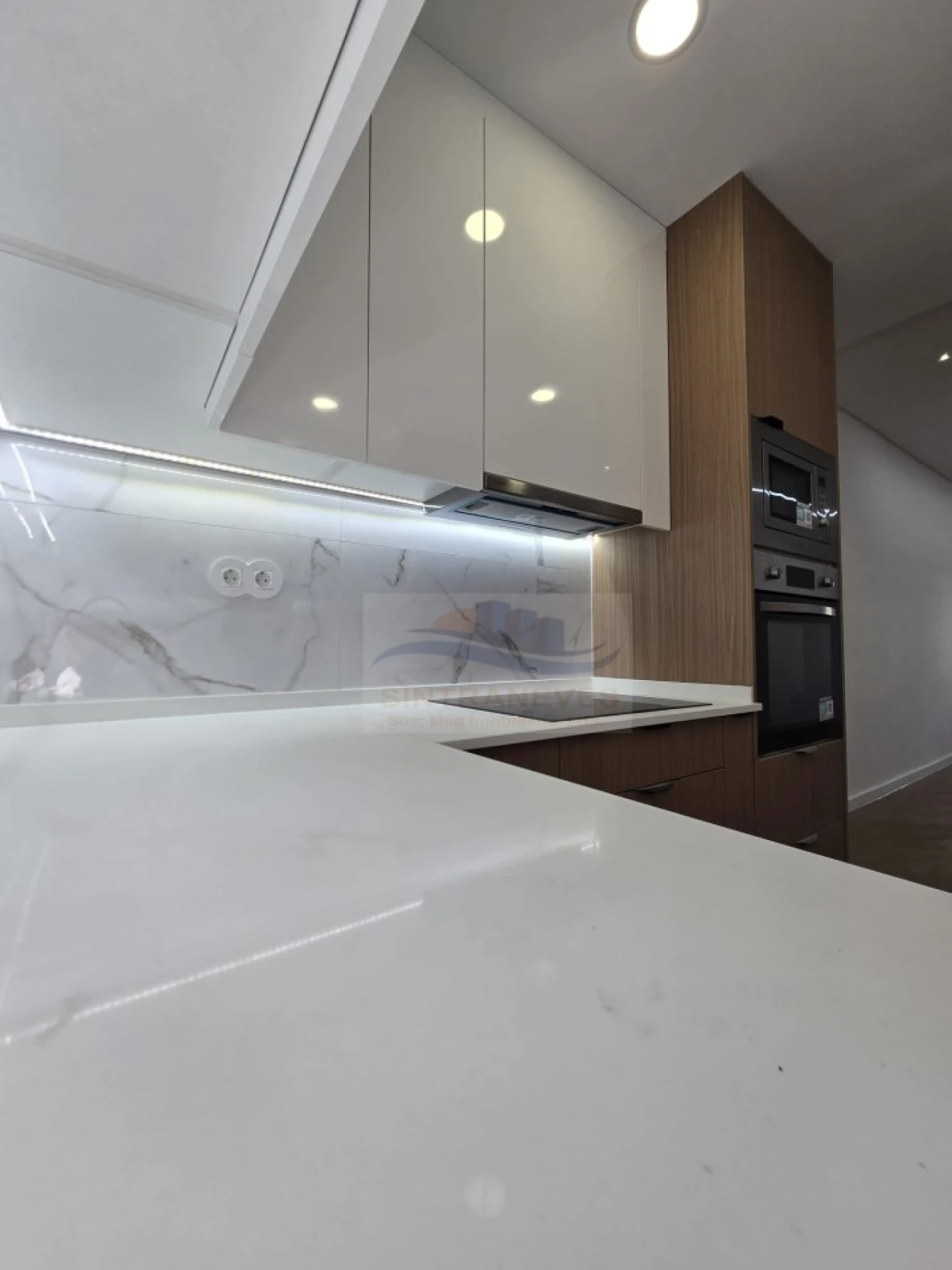 Apartamento T3 para Venda em Mina de Água Foto 4