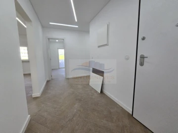 Apartamento T3 para Venda em Mina de Água