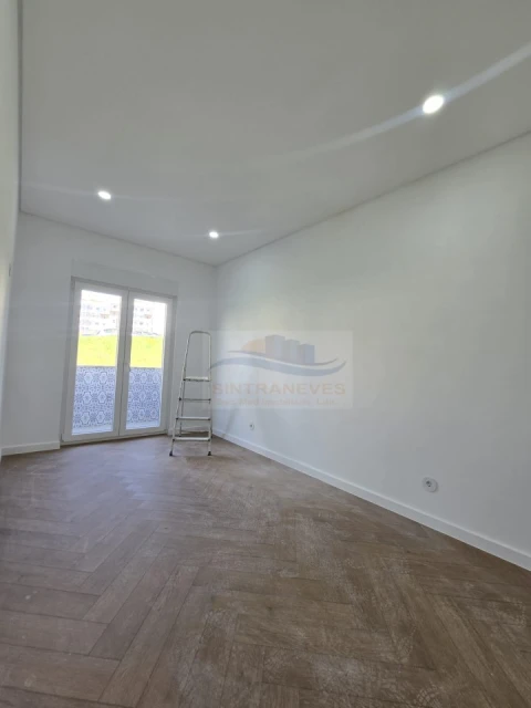 Apartamento T3 para Venda em Mina de Água