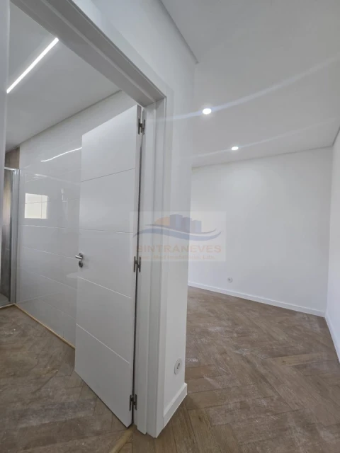 Apartamento T3 para Venda em Mina de Água