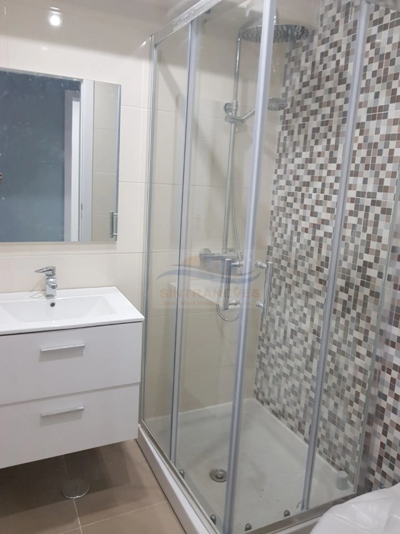 Apartamento T1 para Venda em Venteira Foto 4