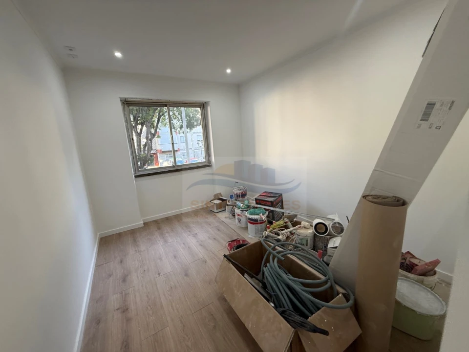 Apartamento T2 para Venda em Venteira Foto 2