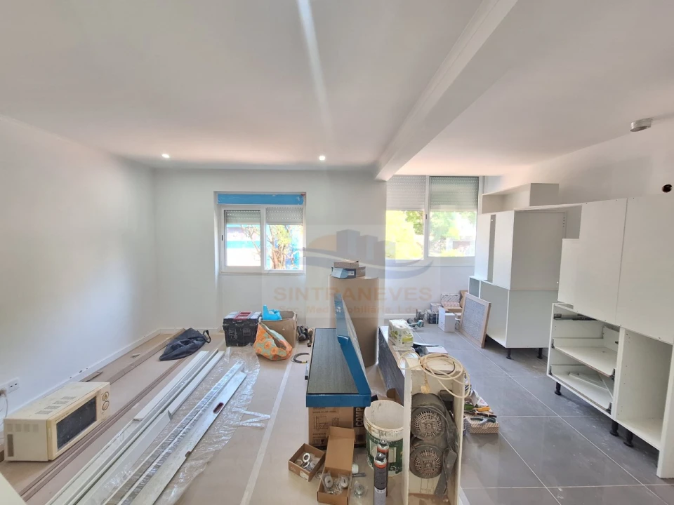 Apartamento T2 para Venda em Venteira Foto 3