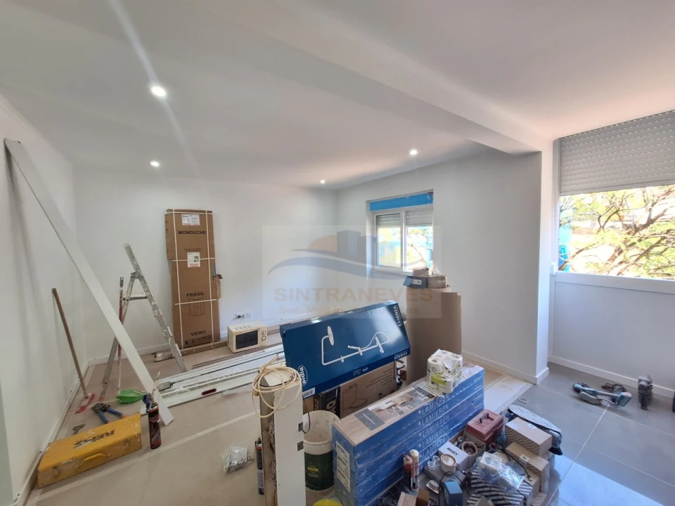 Apartamento T2 para Venda em Venteira Foto 4