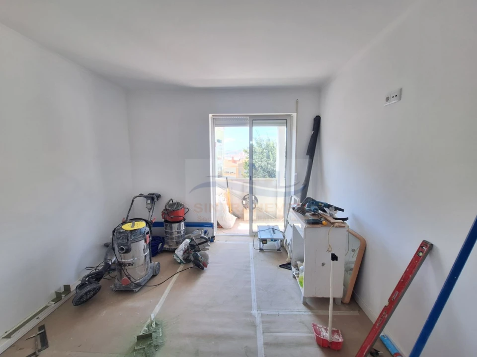 Apartamento T2 para Venda em Venteira Foto 11