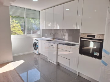 Apartamento T2 para Venda em Venteira