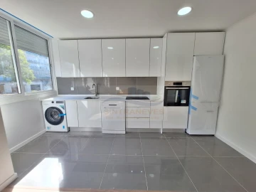 Apartamento T2 para Venda em Venteira