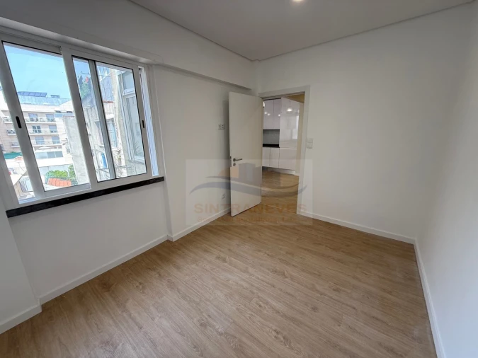 Apartamento T2 para Venda em Cacém e São Marcos Foto 2