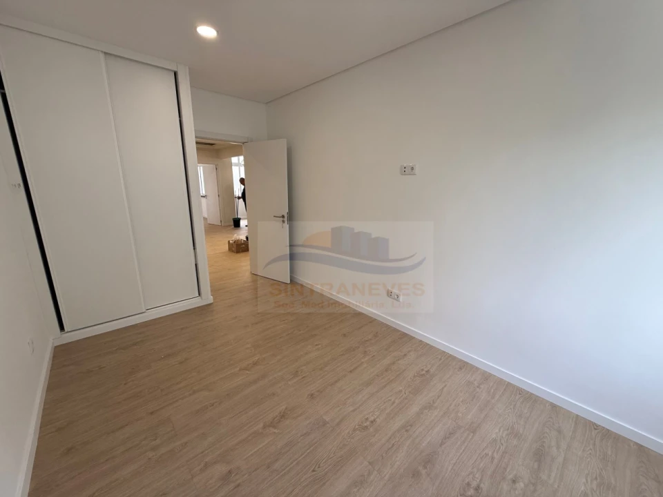Apartamento T3 para Venda em Mina de Água Foto 3