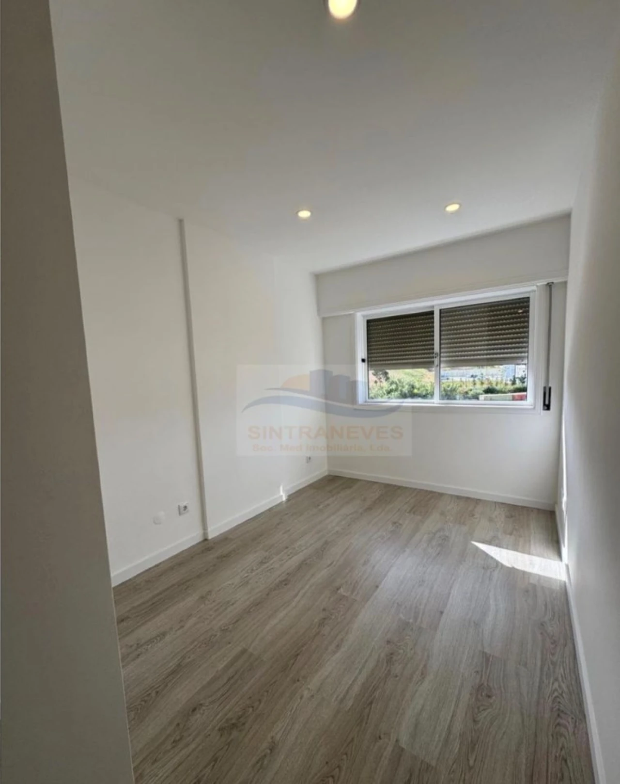 Apartamento T3 para Venda em Venteira Foto 2