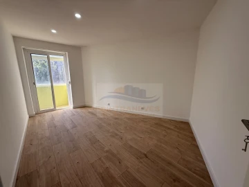 Apartamento T3 para Venda em Venteira