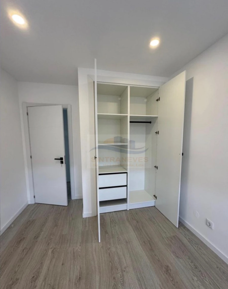 Apartamento T3 para Venda em Venteira Foto 6