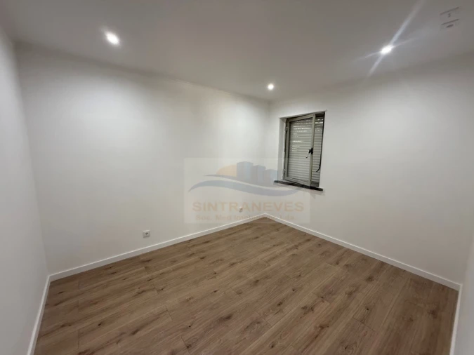 Apartamento T3 para Venda em Odivelas Foto 9