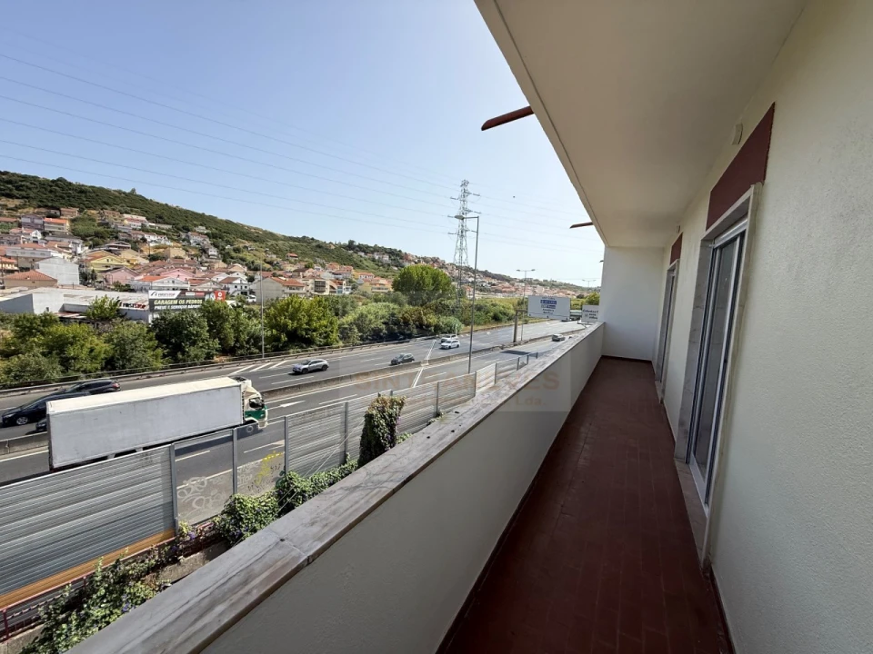 Apartamento T2 para Venda em Odivelas Foto 7