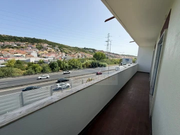 Apartamento T2 para Venda em Odivelas