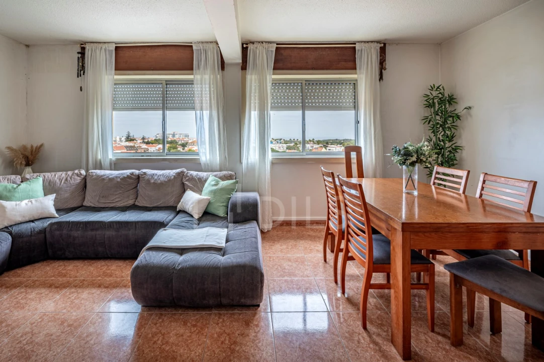 Apartamento T4 para Venda em Sines Foto 4