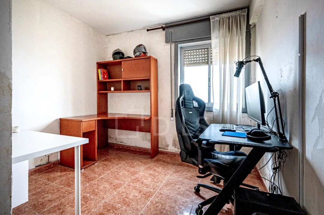 Apartamento T4 para Venda em Sines Foto 12