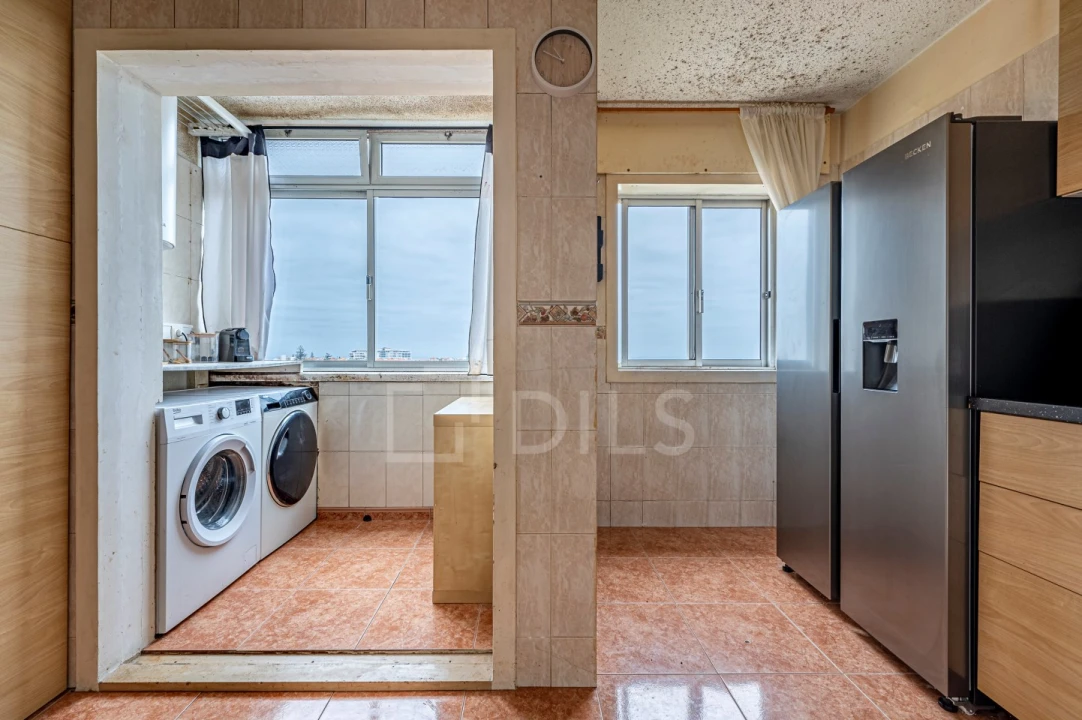 Apartamento T4 para Venda em Sines Foto 10