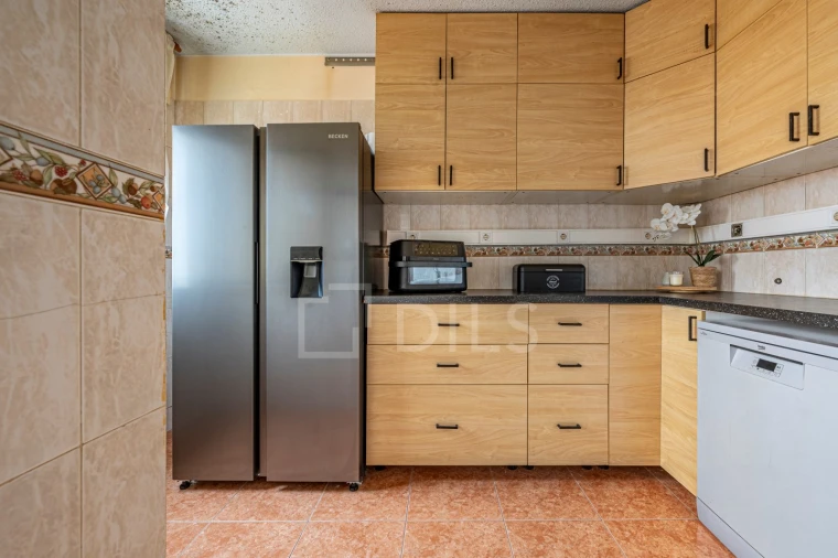 Apartamento T4 para Venda em Sines Foto 9