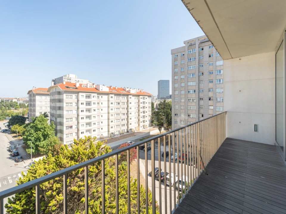 Apartamento T2 para Venda em Lordelo do Ouro e Massarelos Foto 23