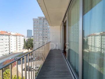 Apartamento T2 para Venda em Lordelo do Ouro e Massarelos