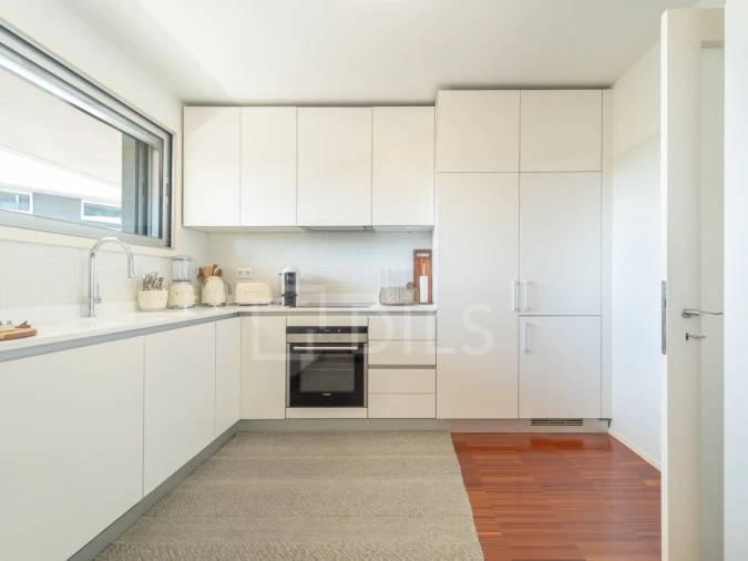 Apartamento T2 para Venda em Lordelo do Ouro e Massarelos Foto 3