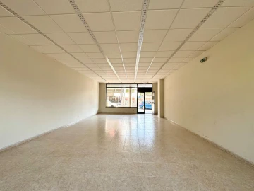 Loja para Arrendamento em Gondomar (São Cosme), Valbom e Jovim
