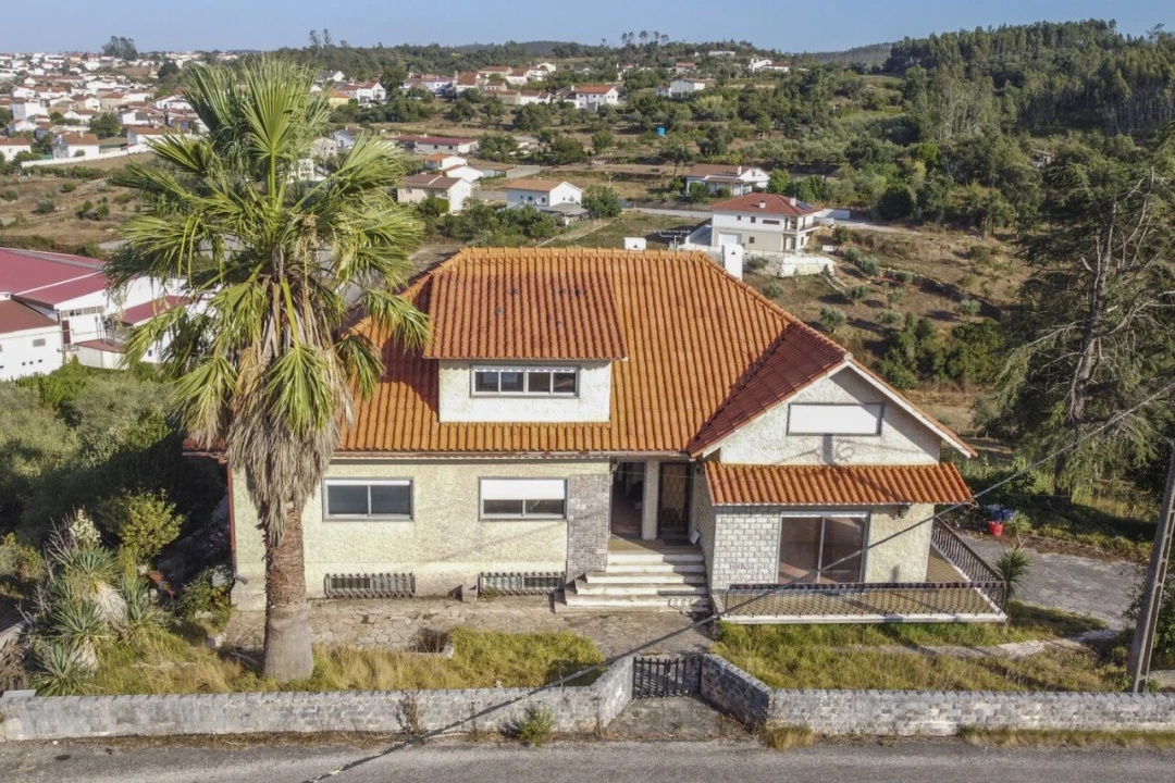 Moradia T6 para Venda em Arrabal Foto 4