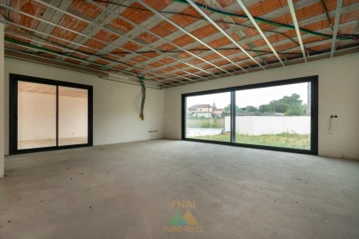 Moradia T3 para Venda em Geraz do Lima (Santa Maria, Santa Leocádia, Moreira), Deão