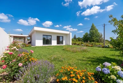 Moradia T3 para Venda em Geraz do Lima (Santa Maria, Santa Leocádia, Moreira), Deão