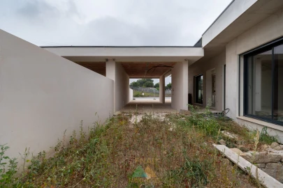 Moradia T3 para Venda em Geraz do Lima (Santa Maria, Santa Leocádia, Moreira), Deão