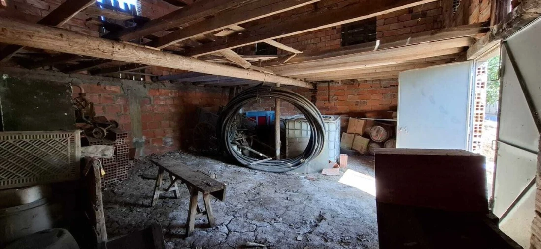 Moradia T2 para Venda em Areias e Pias Foto 2