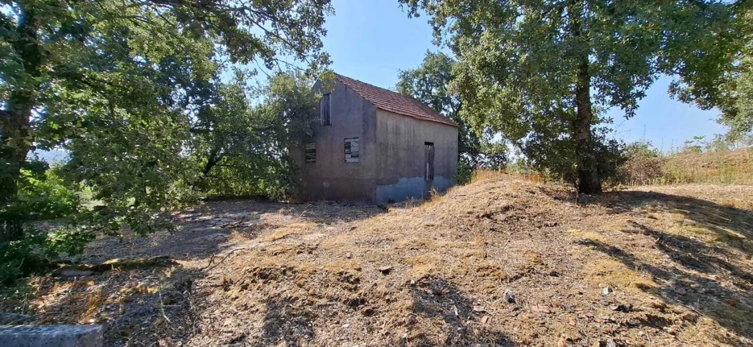 Moradia T2 para Venda em Areias e Pias Foto 4