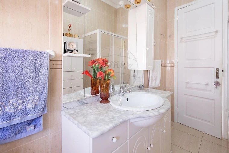 Apartamento T3 para Venda em Mina de Água Foto 15