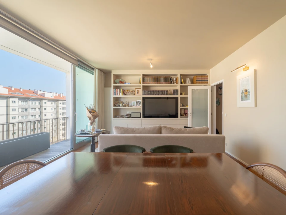 Apartamento T2 para Venda em Lordelo do Ouro e Massarelos Foto 1