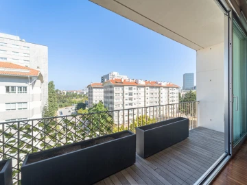 Apartamento T2 para Venda em Lordelo do Ouro e Massarelos