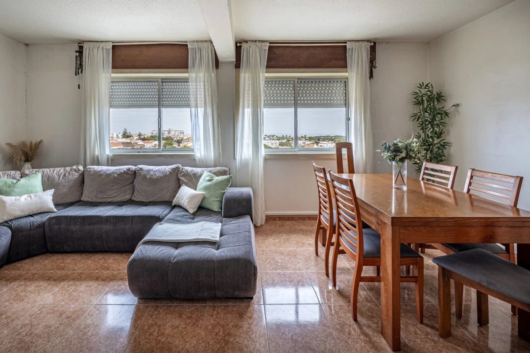 Apartamento T4 para Venda em Sines Foto 4
