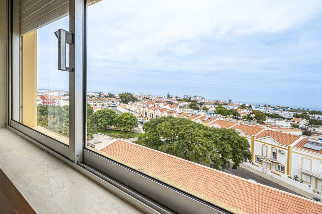 Apartamento T4 para Venda em Sines Foto 3
