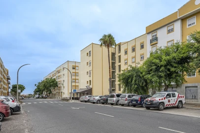 Apartamento T4 para Venda em Sines