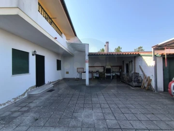 Moradia T4 para Venda em Abrantes (São Vicente e São João) e Alferrarede