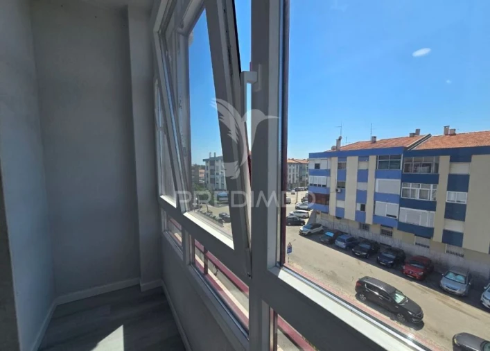 Apartamento T4 para Venda em Amora Foto 28