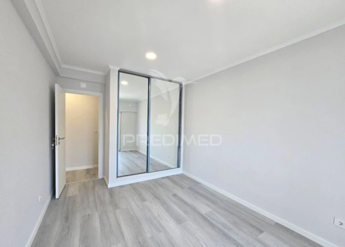 Apartamento T4 para Venda em Amora Foto 25