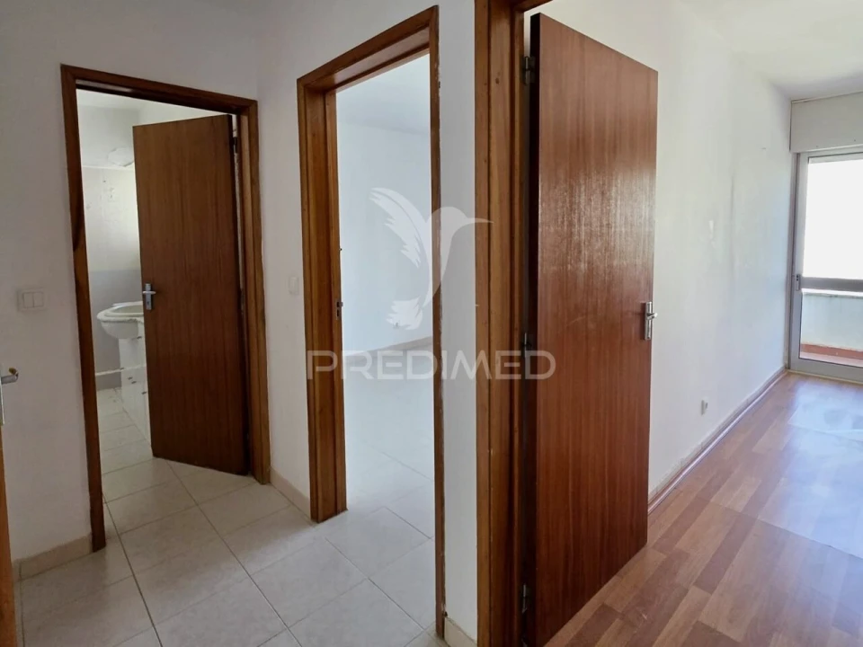 Apartamento T3 para Venda em Portimão Foto 15